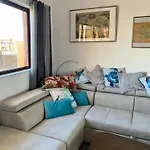 Sea View For Family And Friends -почивка с изглед към морето за семейство и приятели أهيلوي