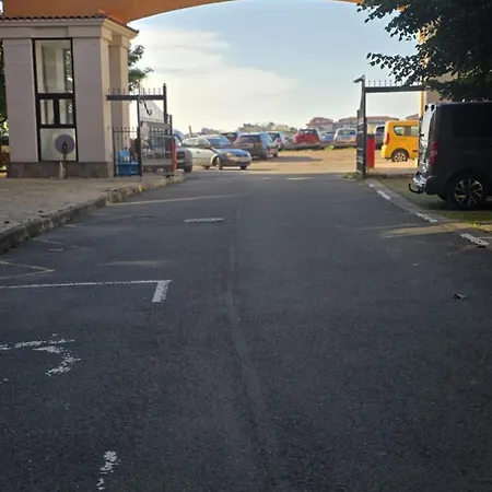 Sea View For Family And Friends Aheloy, Near Sunny Beach-почивка с изглед към морето за семейство и приятели ахелой, близо до слънчев бряг 아파트 아헬로이